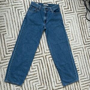 Levi’s baggy dad jeans
